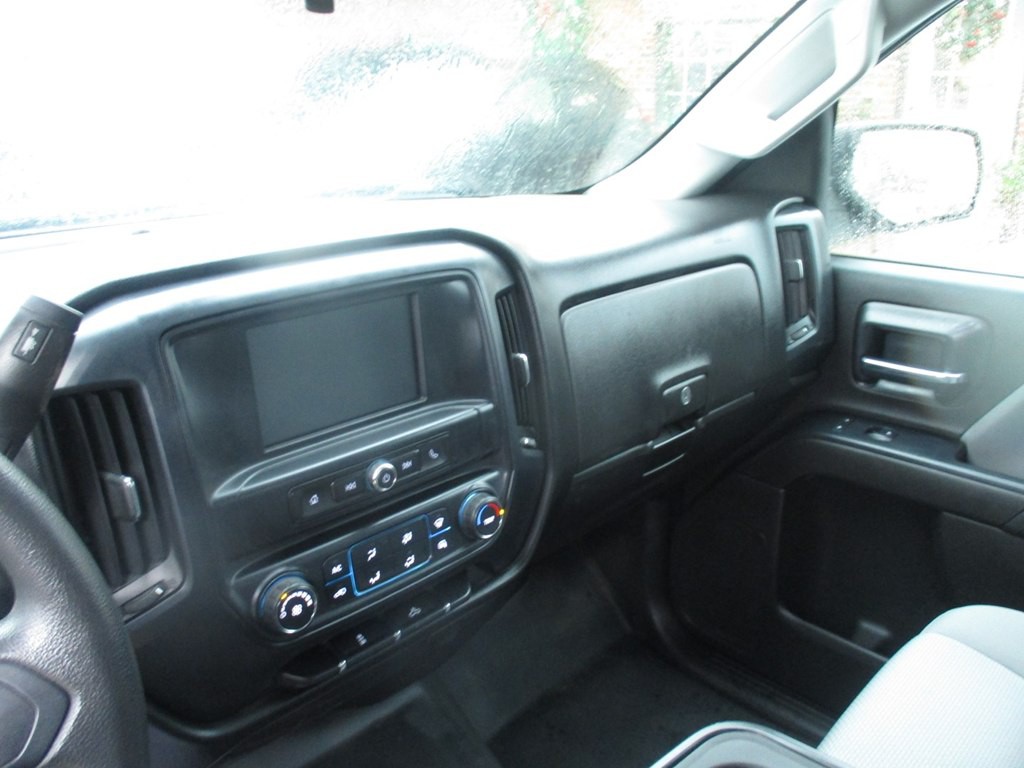 2017 Chevrolet Silverado 1500 Image 9