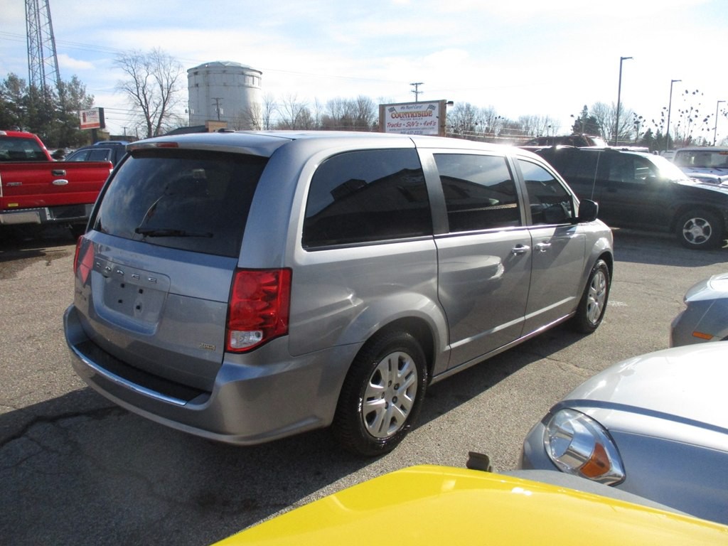 2018 Dodge Grand Caravan Image 2