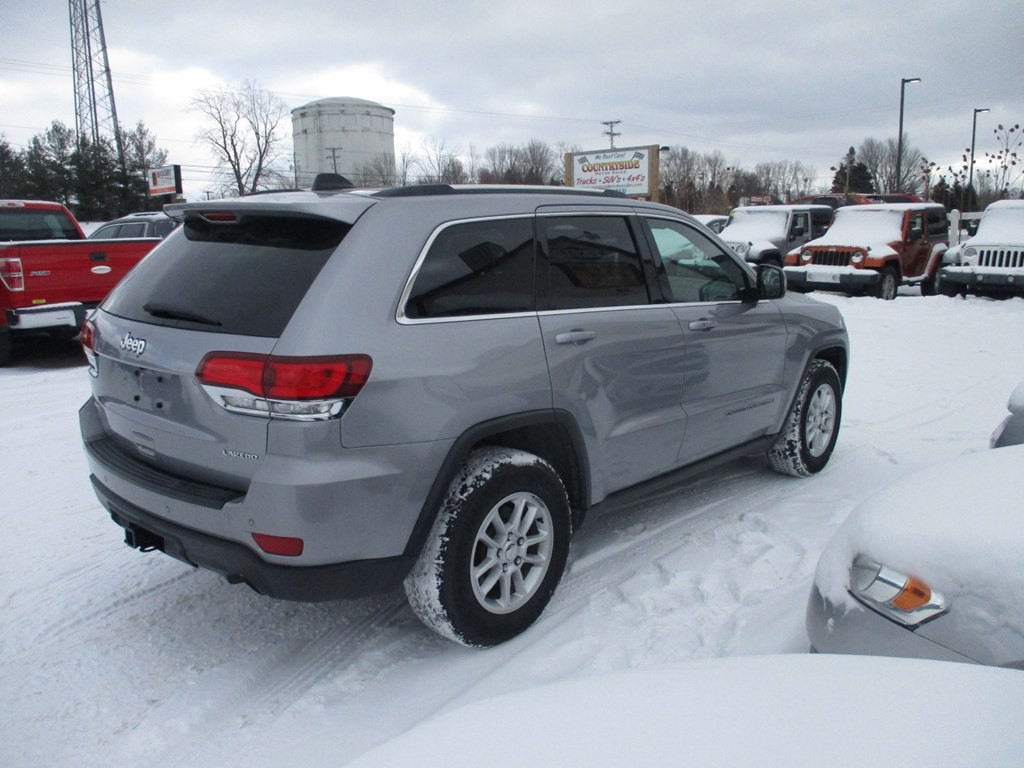2020 Jeep Grand Cherokee Image 2
