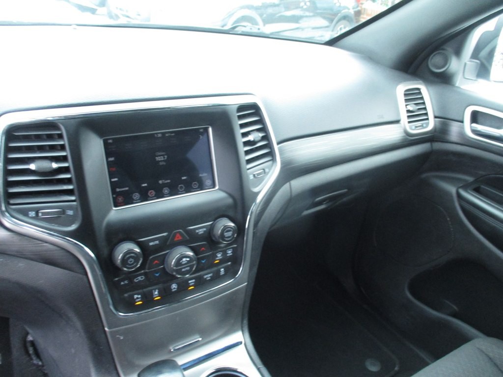 2020 Jeep Grand Cherokee Image 11