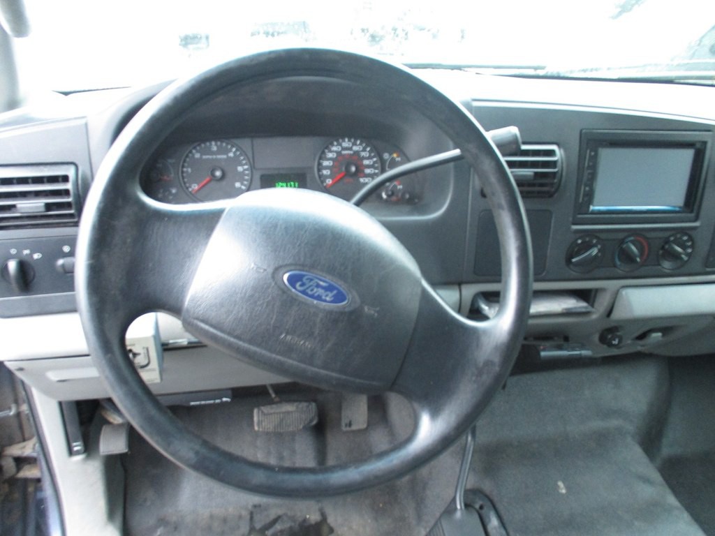 2006 Ford F-250 Image 10