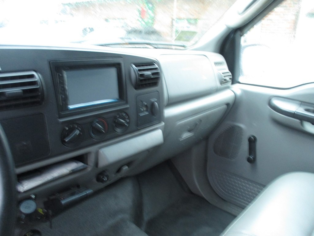 2006 Ford F-250 Image 13