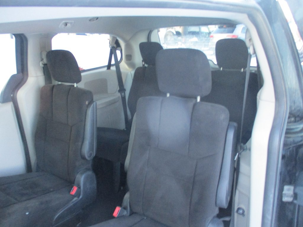 2012 Dodge Grand Caravan Image 9