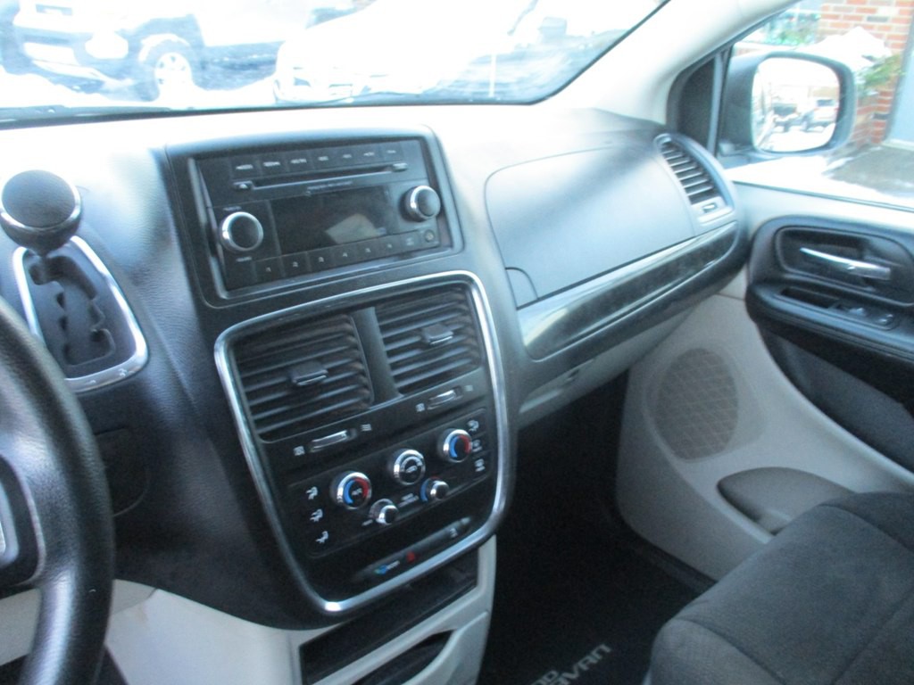 2012 Dodge Grand Caravan Image 12
