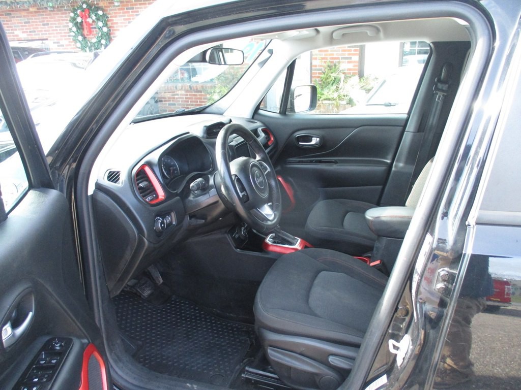 2019 Jeep Renegade Image 6