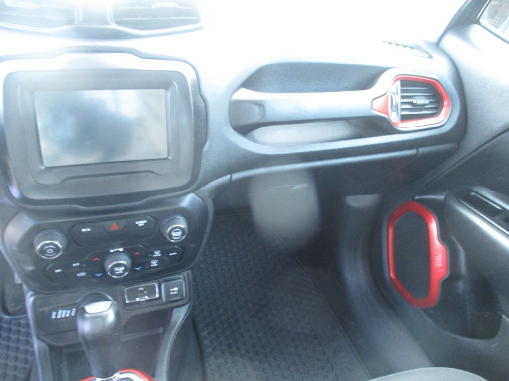 2019 Jeep Renegade Image 9