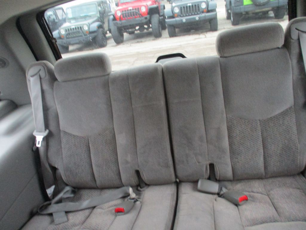 2005 Chevrolet Tahoe Image 9