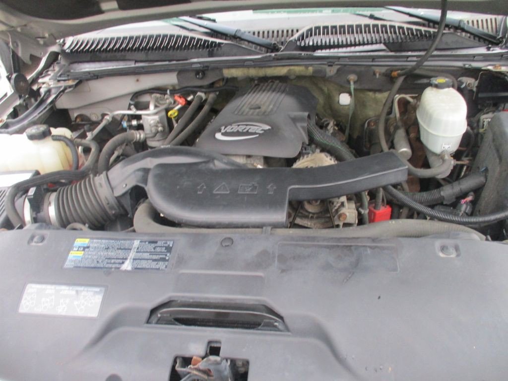 2005 Chevrolet Tahoe Image 16