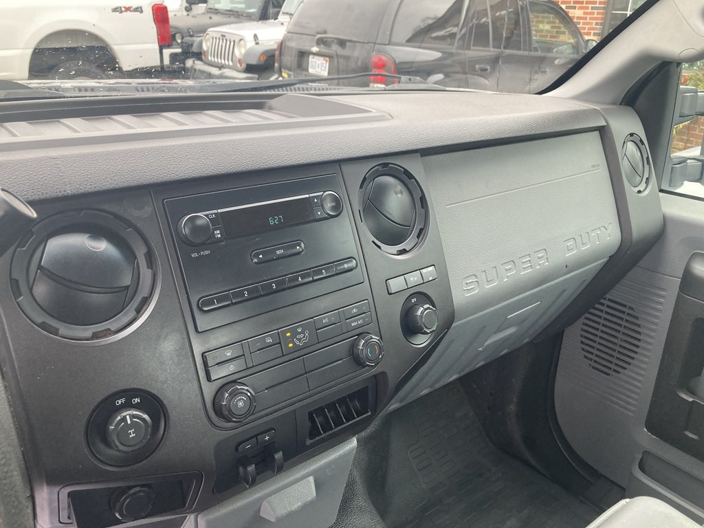 2012 Ford F-250 Image 9