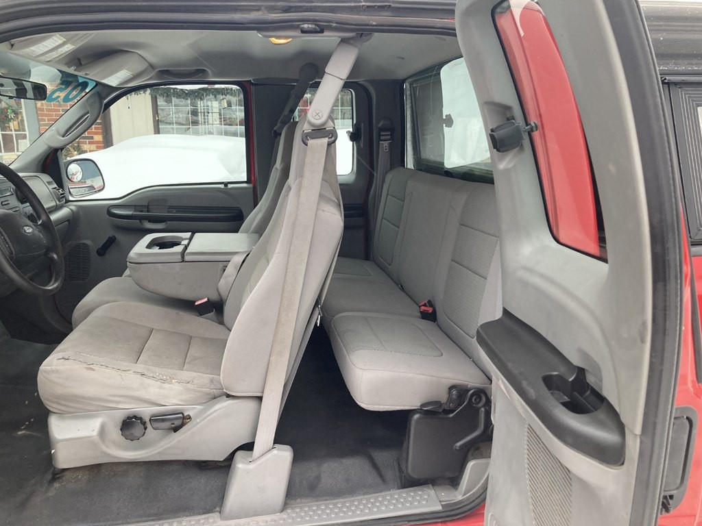 2005 Ford F-250 Image 8