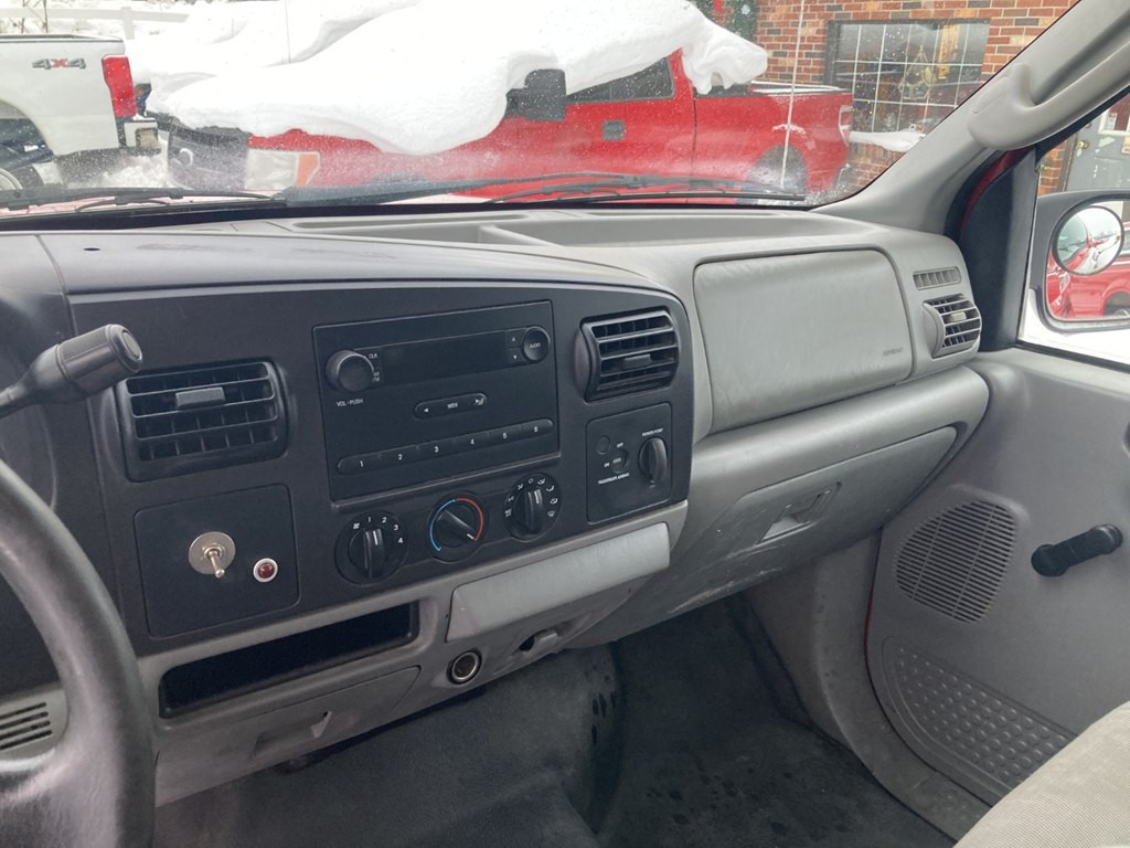 2005 Ford F-250 Image 9
