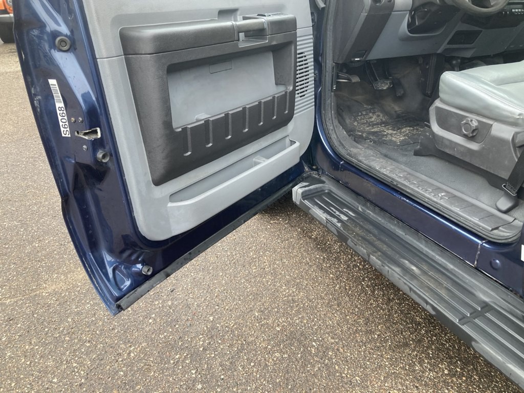 2015 Ford F-250 Image 6