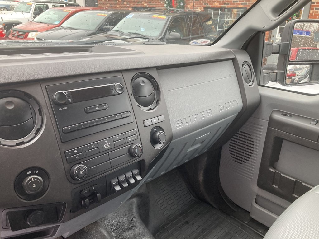 2015 Ford F-250 Image 10