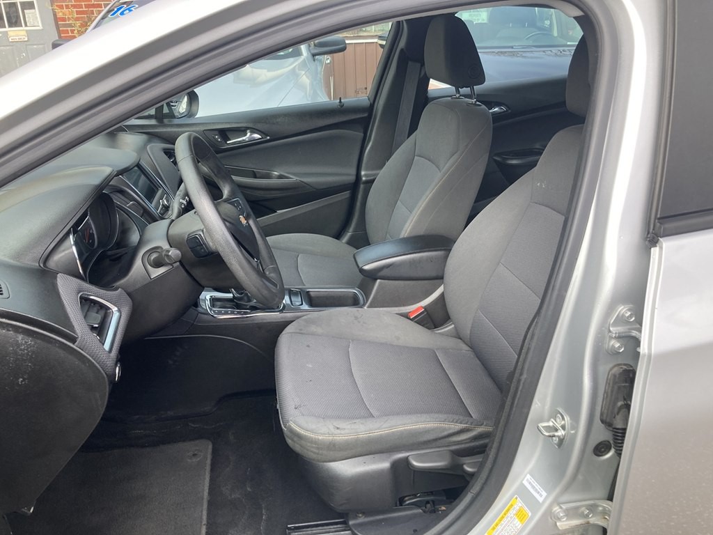 2019 Chevrolet Cruze Image 7