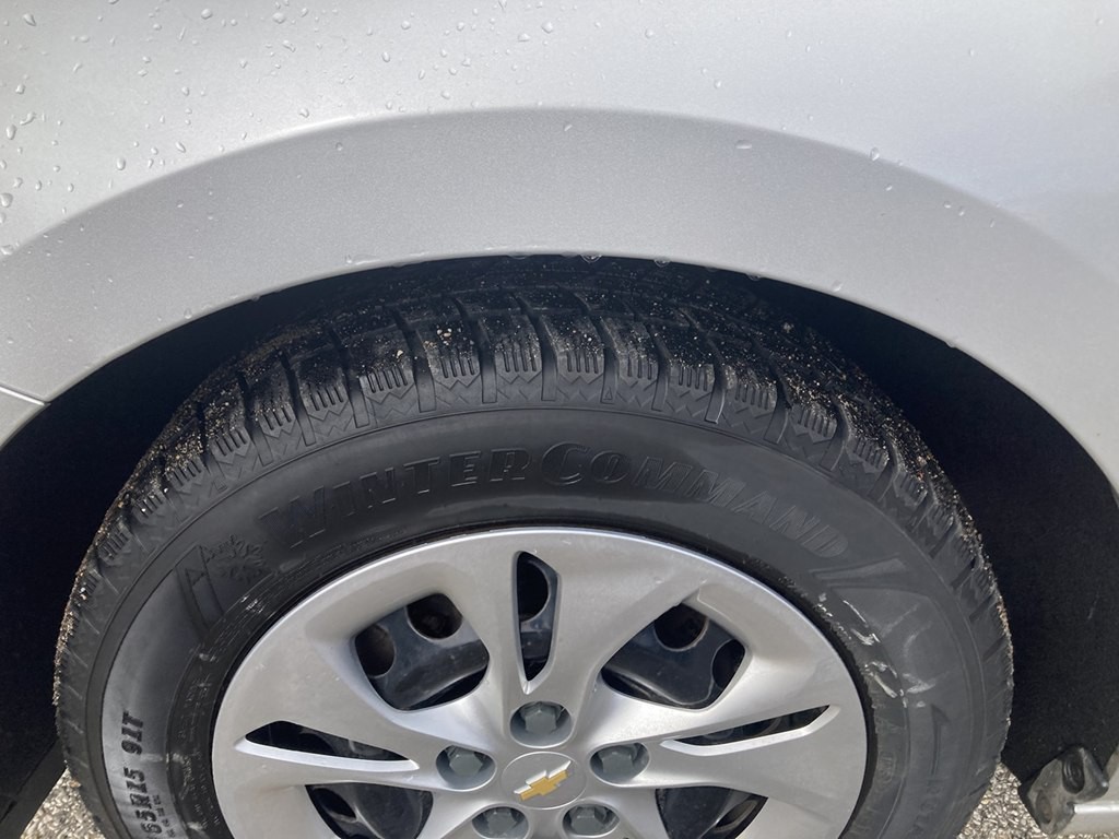 2019 Chevrolet Cruze Image 12
