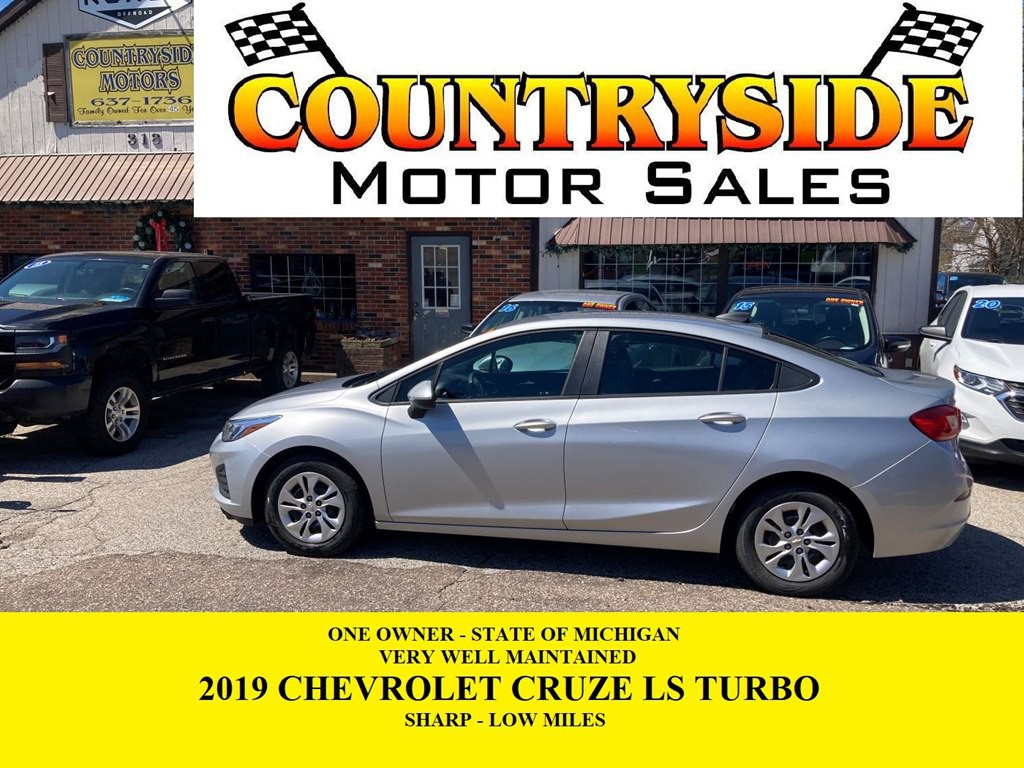 2019 Chevrolet Cruze Image 1