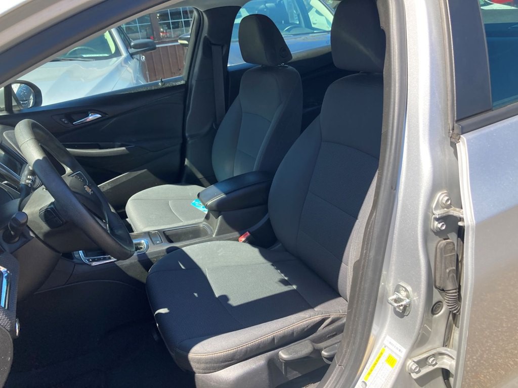 2019 Chevrolet Cruze Image 7