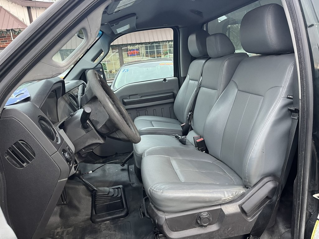 2015 Ford F-250 Image 9