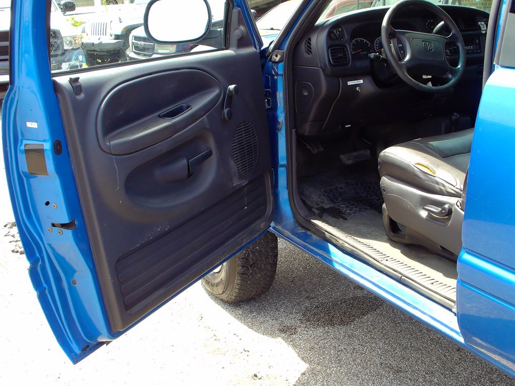 2000 Dodge Ram 2500 Image 5