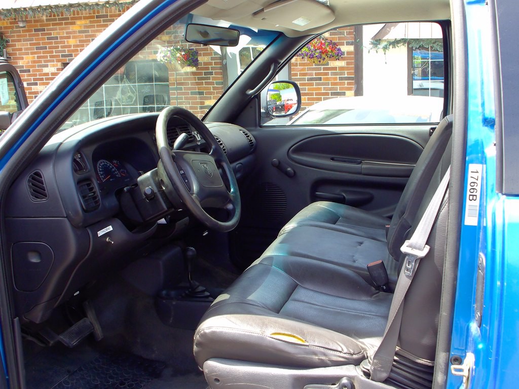 2000 Dodge Ram 2500 Image 6