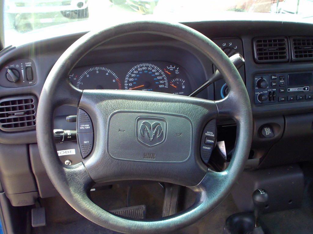 2000 Dodge Ram 2500 Image 10