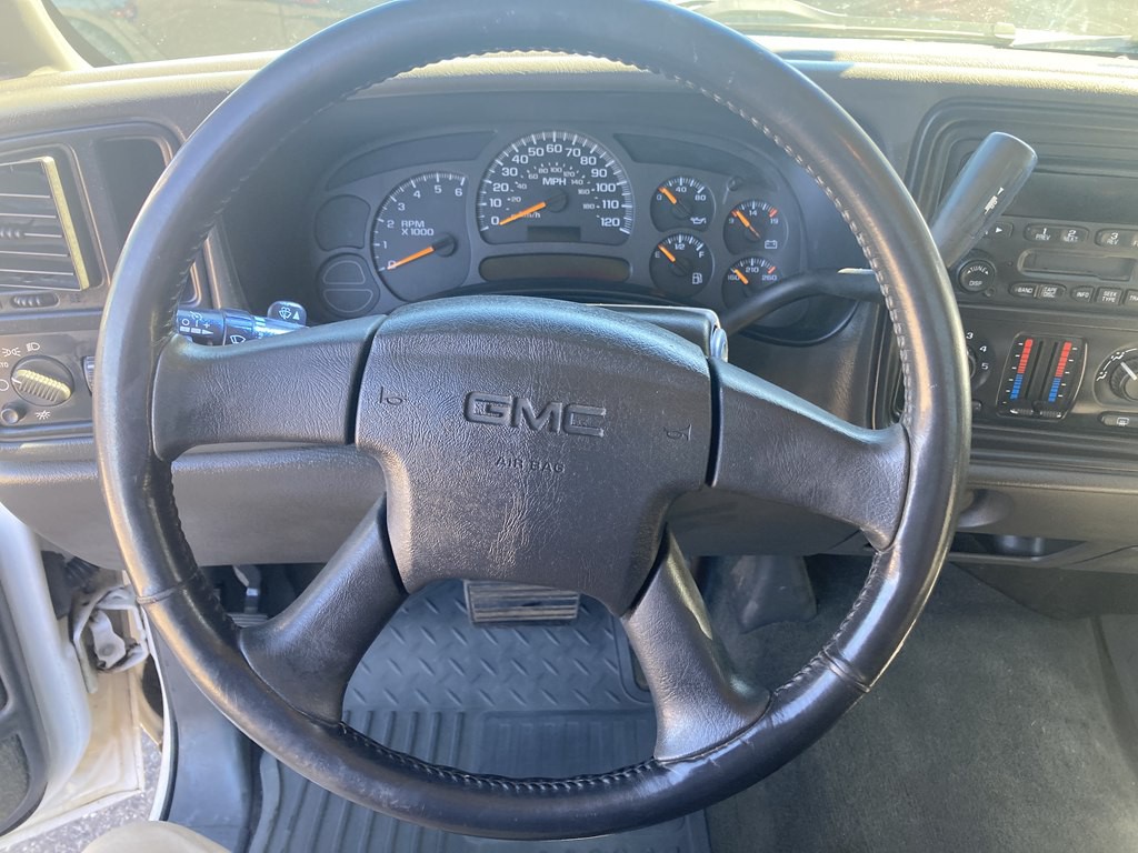 2003 GMC Sierra Image 9