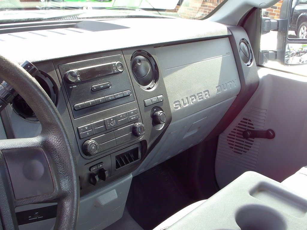 2013 Ford F-250 Image 8