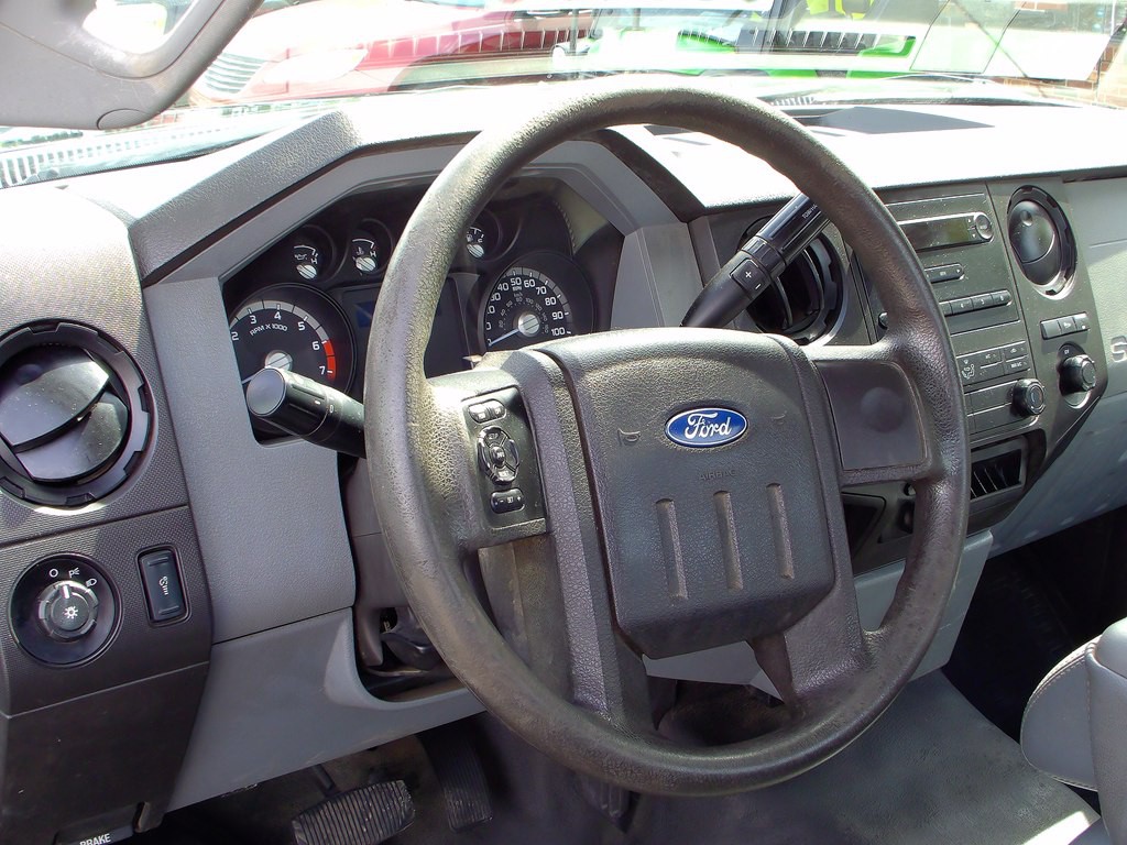 2013 Ford F-250 Image 9