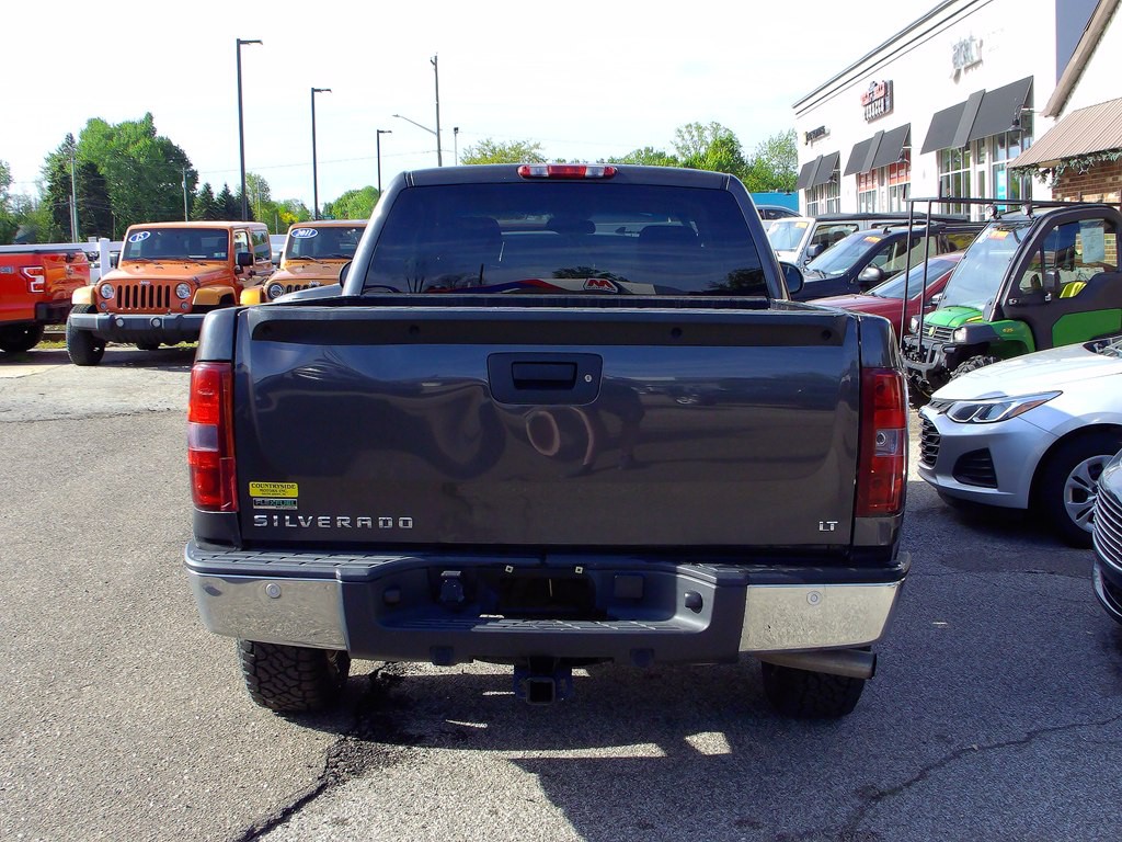 2011 Chevrolet Silverado 1500 Image 3