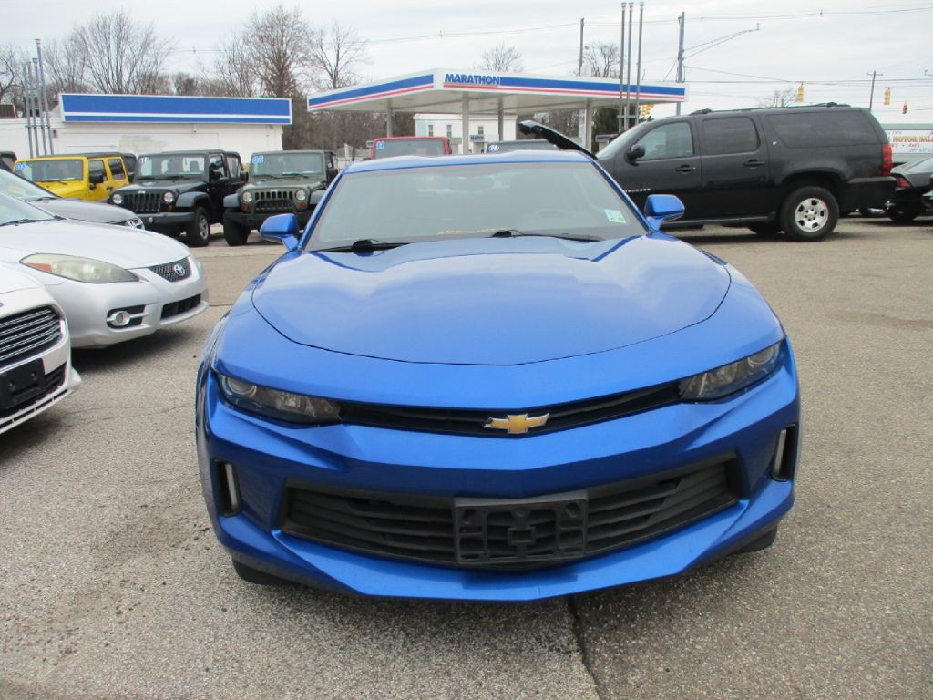 2017 Chevrolet Camaro Image 3
