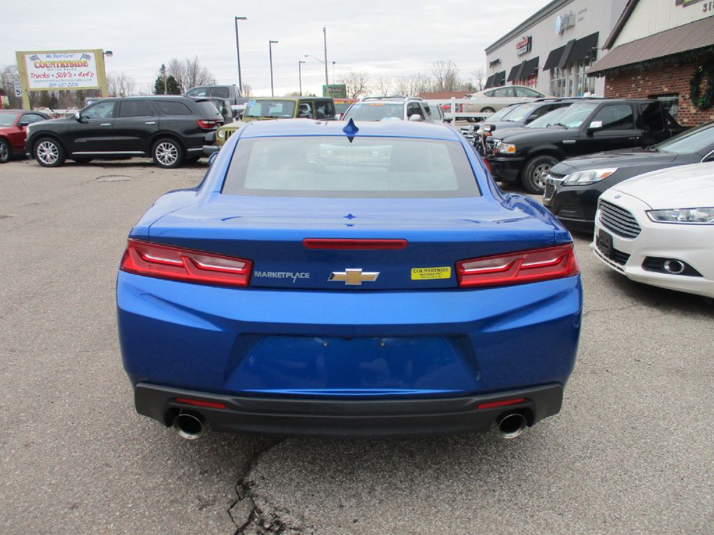 2017 Chevrolet Camaro Image 4