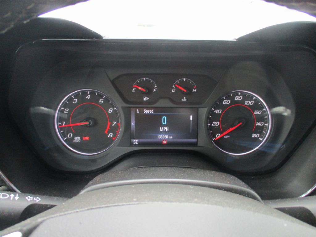 2017 Chevrolet Camaro Image 8