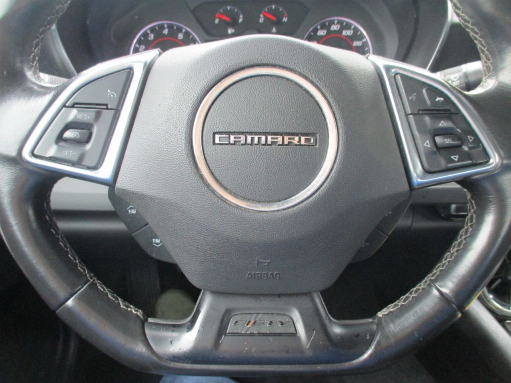 2017 Chevrolet Camaro Image 9