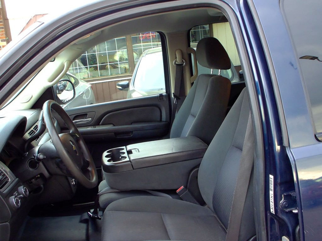 2009 Chevrolet Suburban Image 7