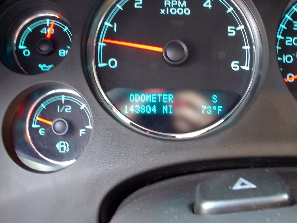 2009 Chevrolet Suburban Image 10