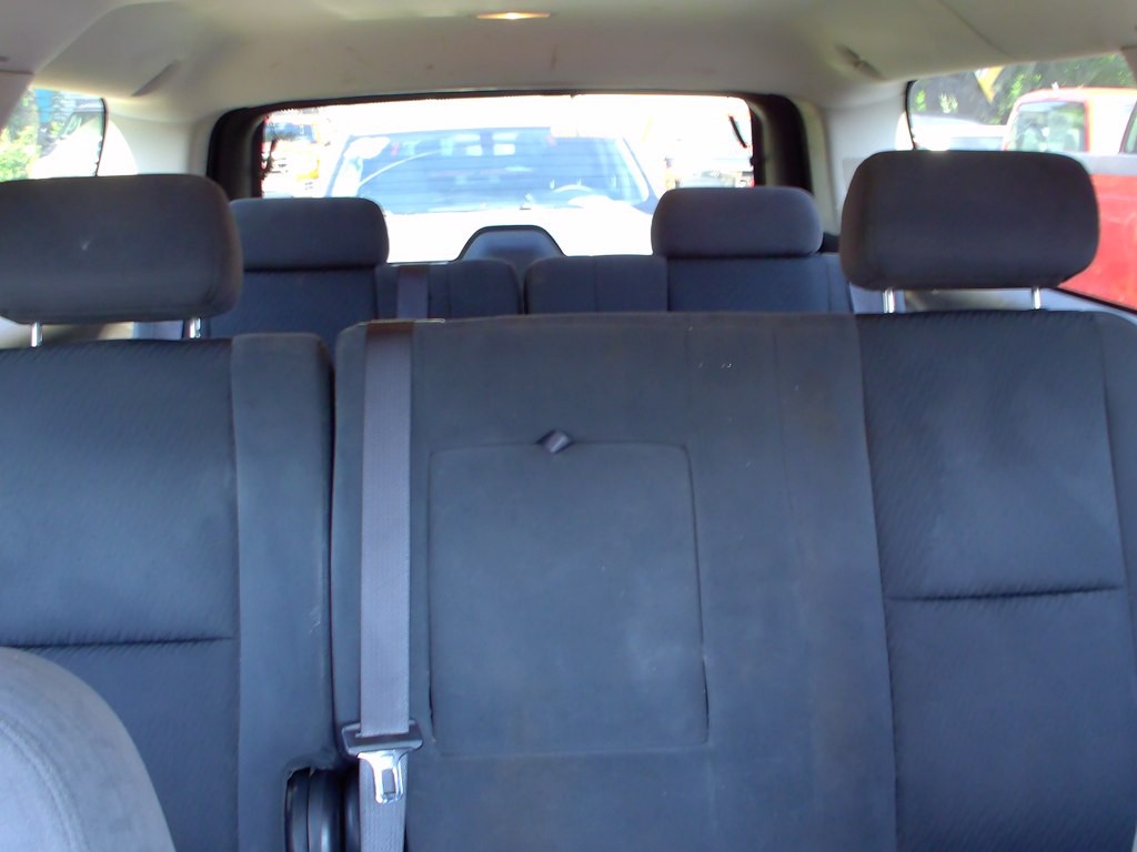 2009 Chevrolet Suburban Image 15