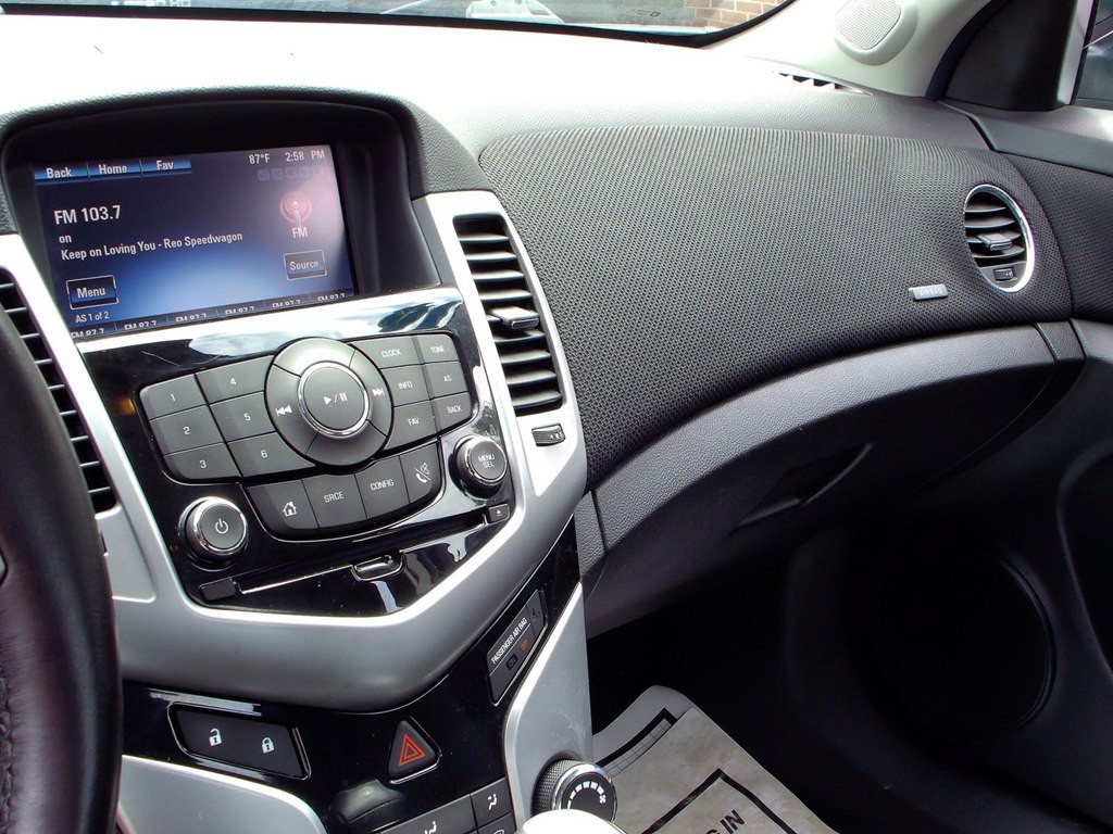 2014 Chevrolet Cruze Image 9