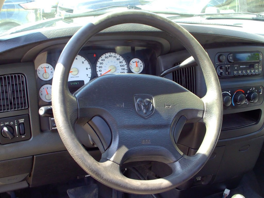 2003 Dodge Ram 2500 Image 9