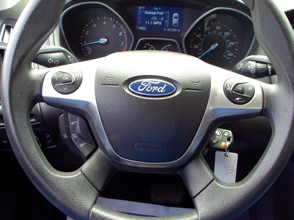 2014 Ford Focus Image 9