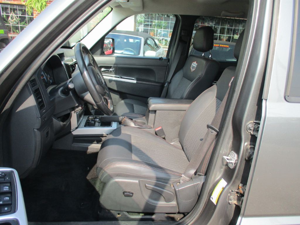 2012 Jeep Liberty Image 7