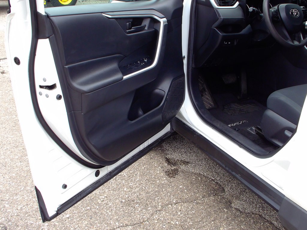 2019 Toyota Rav4 Image 5