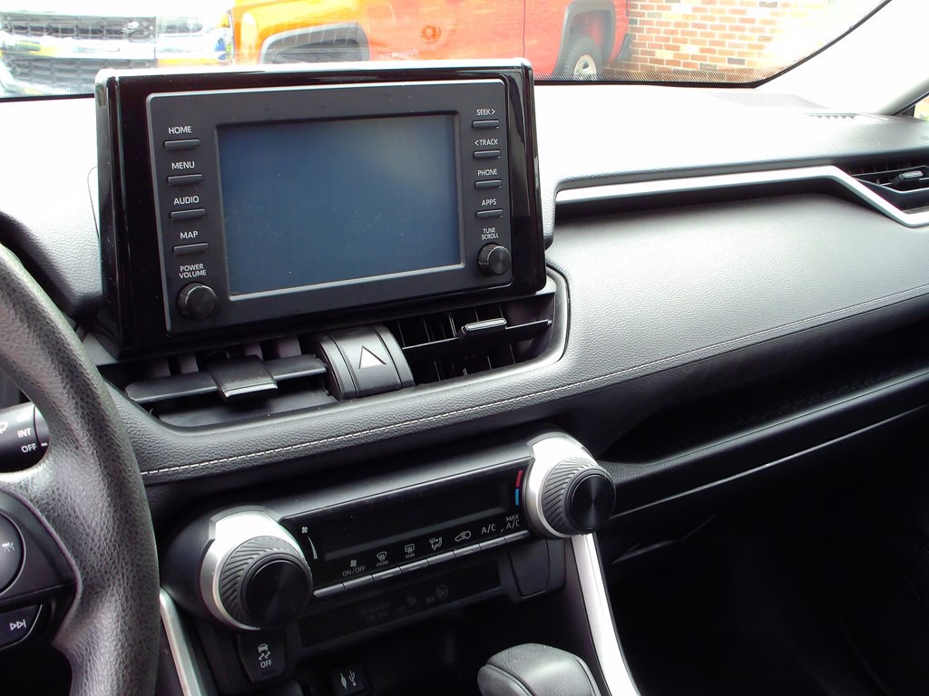 2019 Toyota Rav4 Image 9