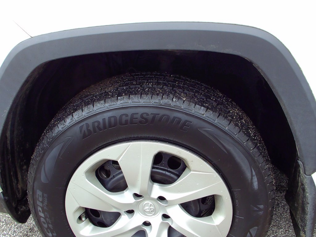 2019 Toyota Rav4 Image 12