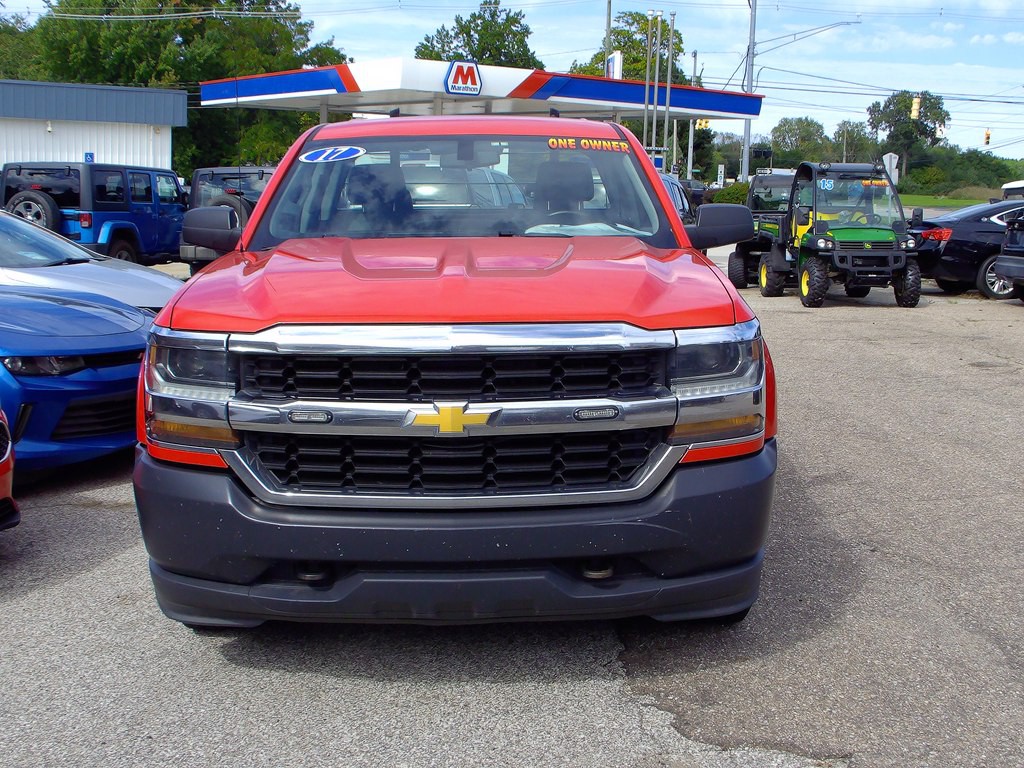 2017 Chevrolet Silverado 1500 Image 2