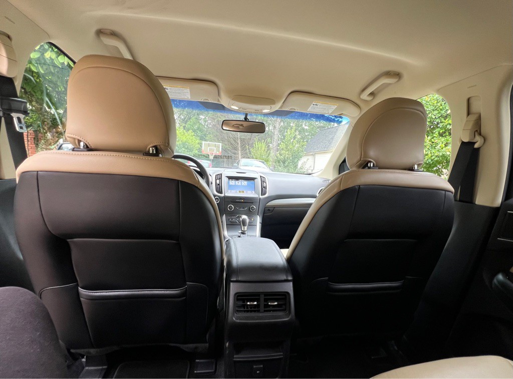 2017 Ford Edge Image 12