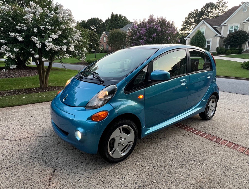 2014 Mitsubishi i-MiEV Image 4