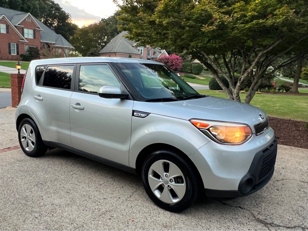 2016 Kia Soul Image 2