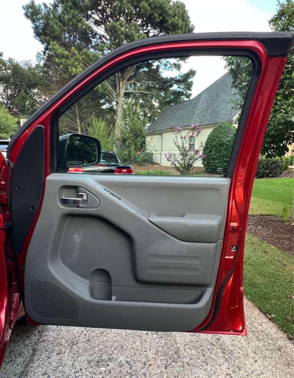 2016 Nissan Frontier Image 14