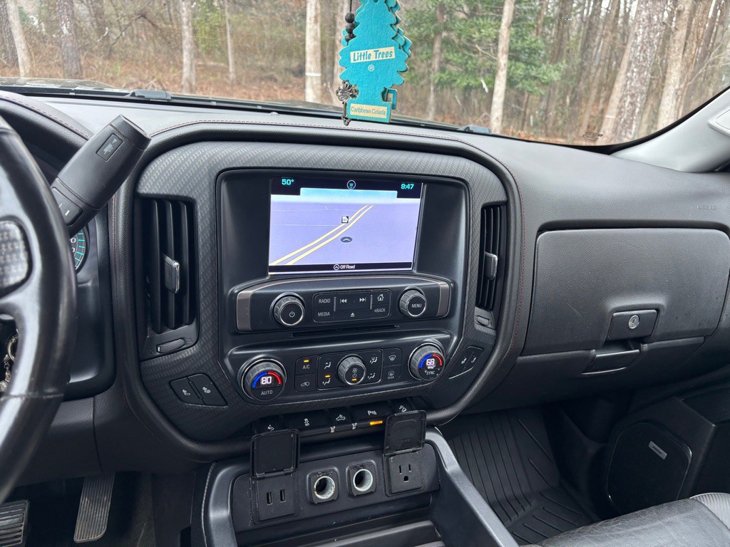 2017 GMC Sierra Image 8