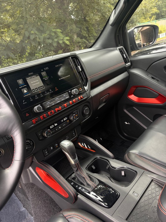 2025 Nissan Frontier Image 6
